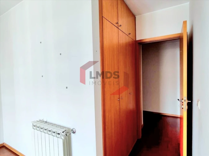 Apartamento T2 para Venda em Oliveira do Douro Foto 18