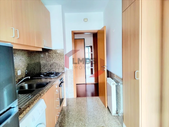 Apartamento T2 para Venda em Oliveira do Douro Foto 7