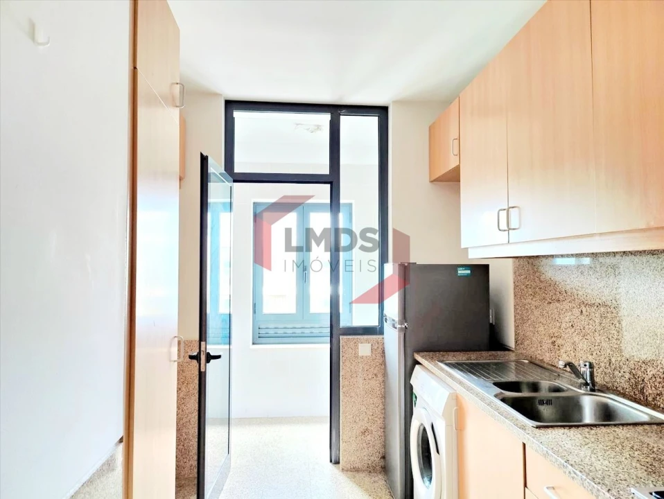 Apartamento T2 para Venda em Oliveira do Douro Foto 6