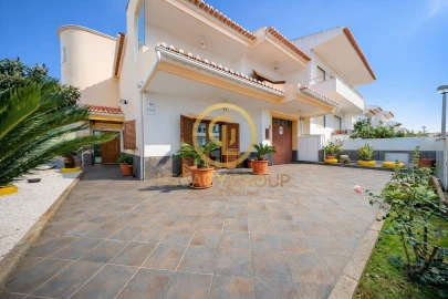 Moradia T5 para Venda em Portimão
