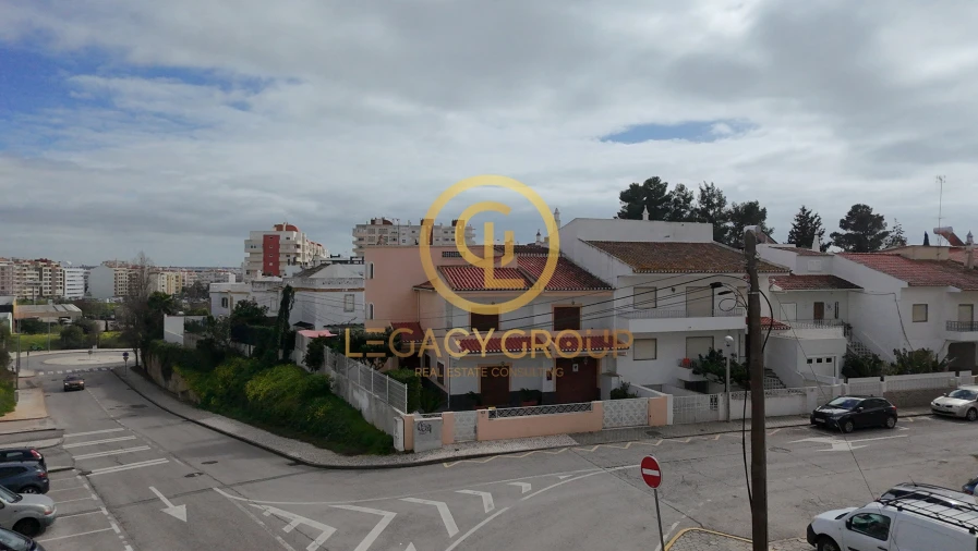 Moradia T5 para Venda em Portimão Foto 9