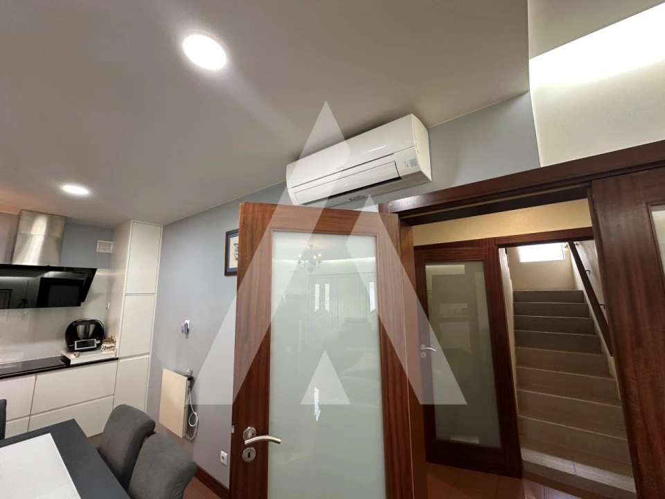 Moradia T3 para Venda em Vitorino das Donas Foto 7