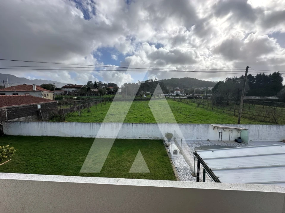 Moradia T3 para Venda em Vitorino das Donas Foto 28