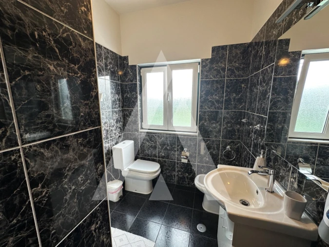 Moradia T3 para Venda em Vitorino das Donas Foto 13