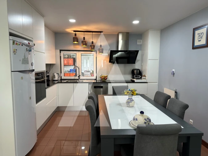 Moradia T3 para Venda em Vitorino das Donas Foto 6