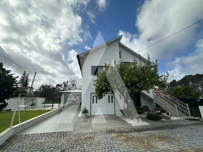 Moradia T3 para Venda em Vitorino das Donas Foto 2