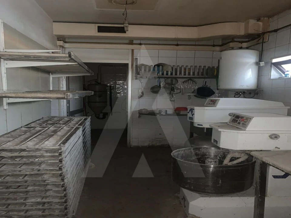 Loja para Venda em Esgueira Foto 9