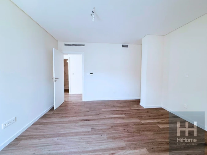 Apartamento T4 para Venda em Funchal (Se) Foto 14