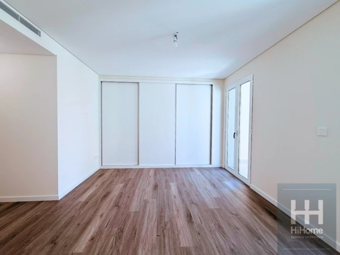 Apartamento T4 para Venda em Funchal (Se) Foto 18