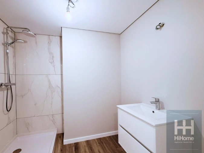 Apartamento T4 para Venda em Funchal (Se) Foto 25