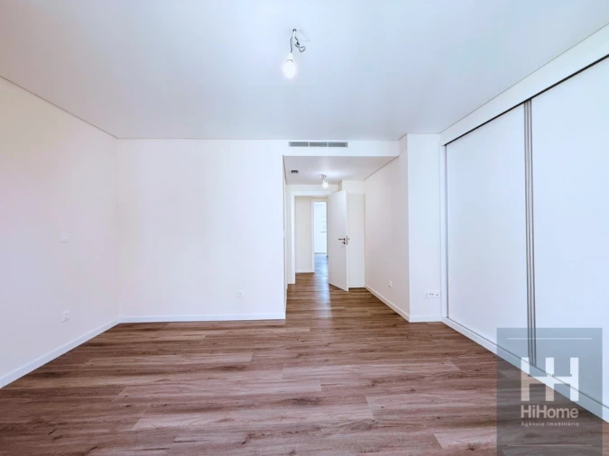 Apartamento T4 para Venda em Funchal (Se) Foto 26