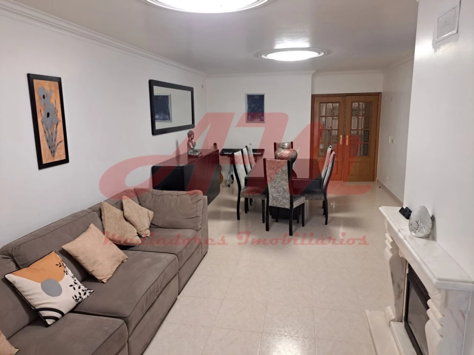 Apartamento T3 para Venda em Mina de Água Foto 25