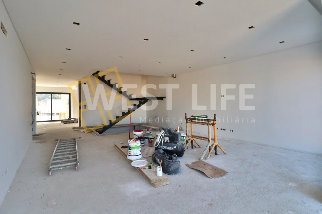 Moradia T3 para Venda em Carvoeira Foto 11