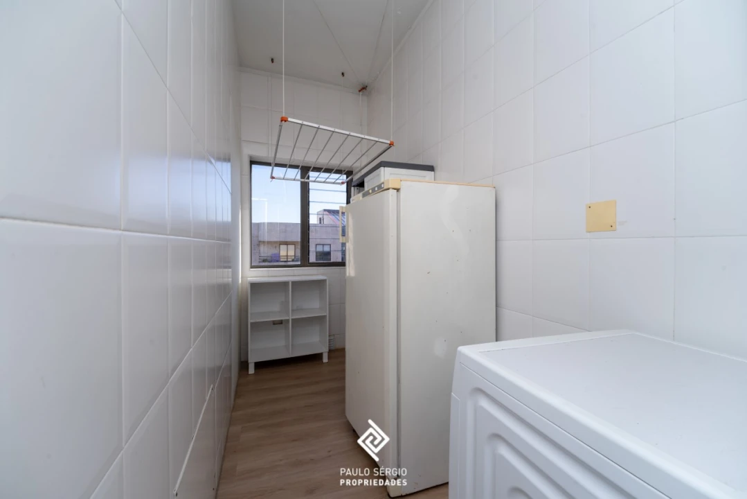 Apartamento T4 para Venda em Pedroso e Seixezelo Foto 8