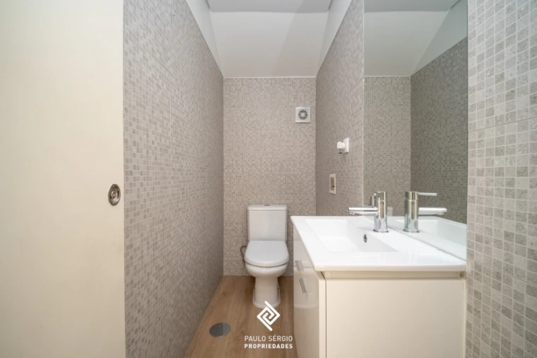 Apartamento T4 para Venda em Pedroso e Seixezelo Foto 10