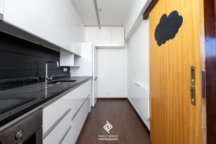 Apartamento T4 para Venda em Pedroso e Seixezelo Foto 13