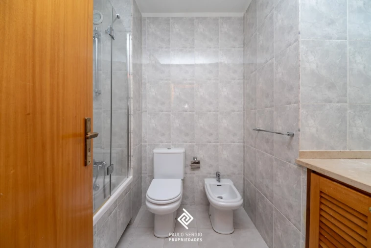 Apartamento T4 para Venda em Pedroso e Seixezelo Foto 14