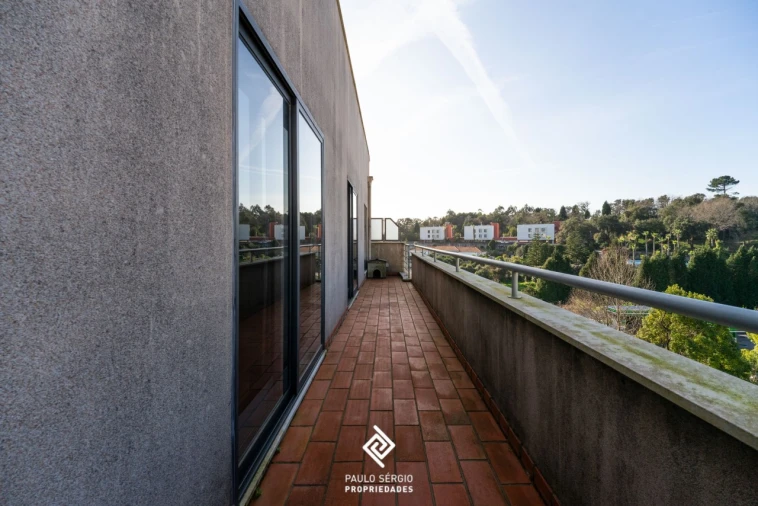 Apartamento T4 para Venda em Pedroso e Seixezelo Foto 22