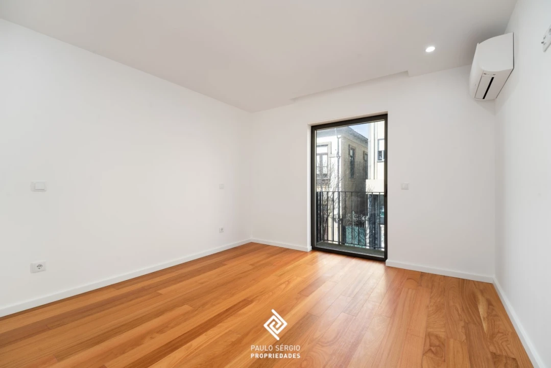 Apartamento T3 para Venda em Espinho Foto 6