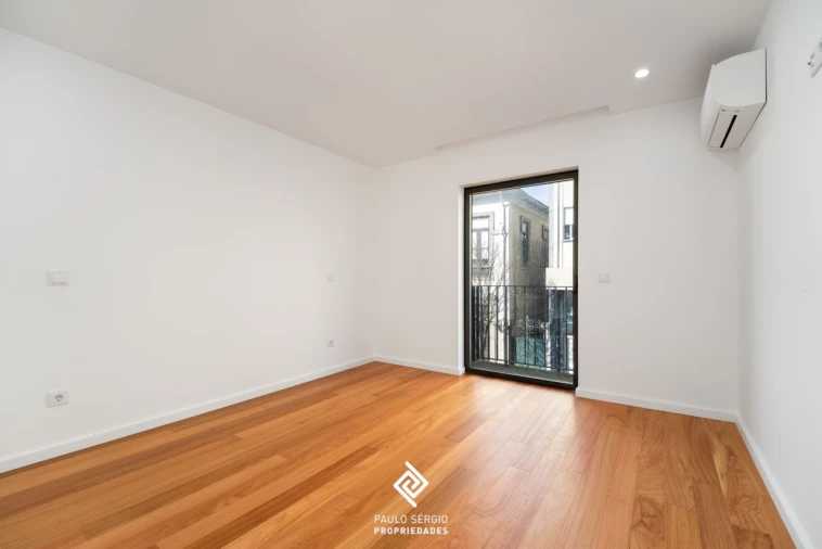 Apartamento T3 para Venda em Espinho Foto 6