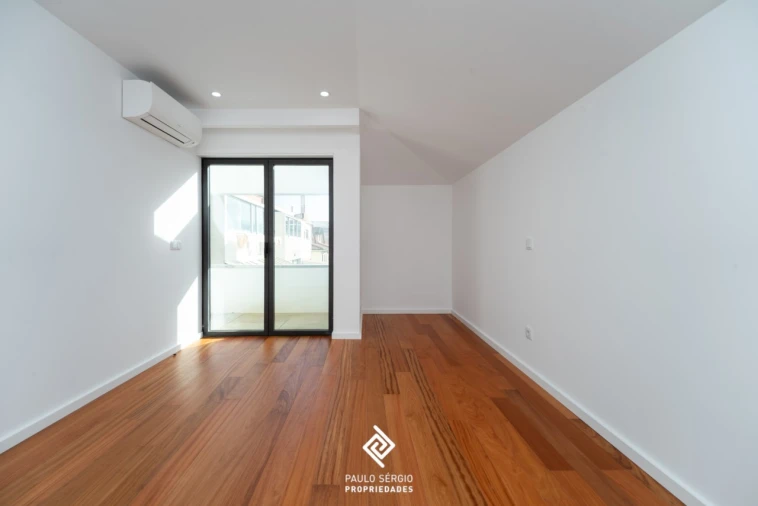 Apartamento T3 para Venda em Espinho Foto 12