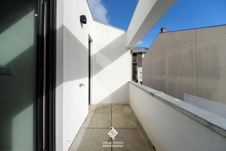 Apartamento T3 para Venda em Espinho Foto 14