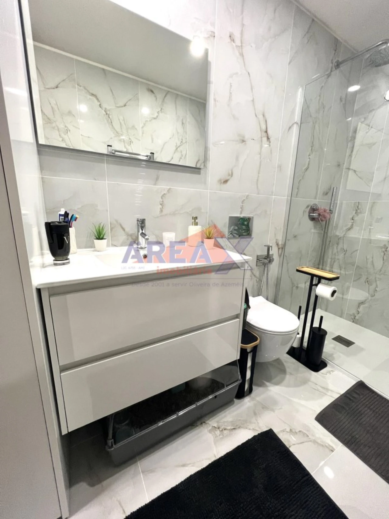 Apartamento T1 para Venda em São João da Madeira Foto 17