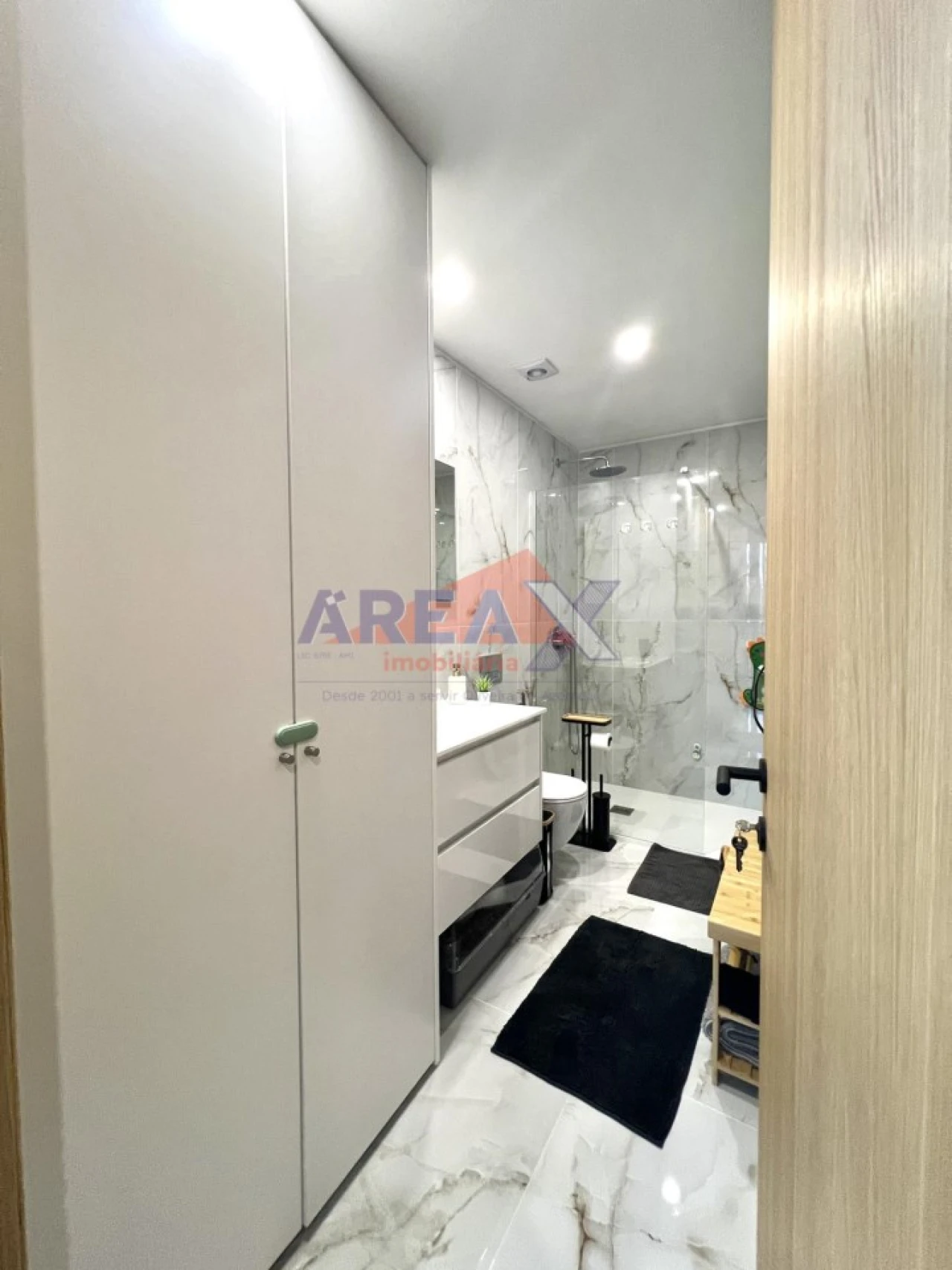 Apartamento T1 para Venda em São João da Madeira Foto 19