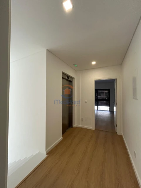 Moradia T5 para Venda em Loures