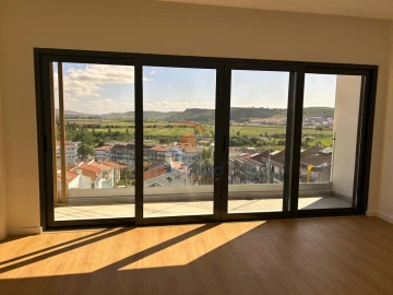 Moradia T5 para Venda em Loures