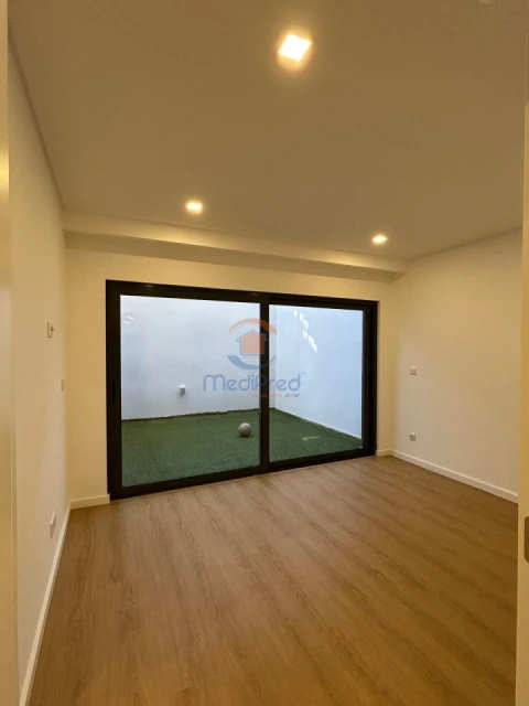 Moradia T5 para Venda em Loures
