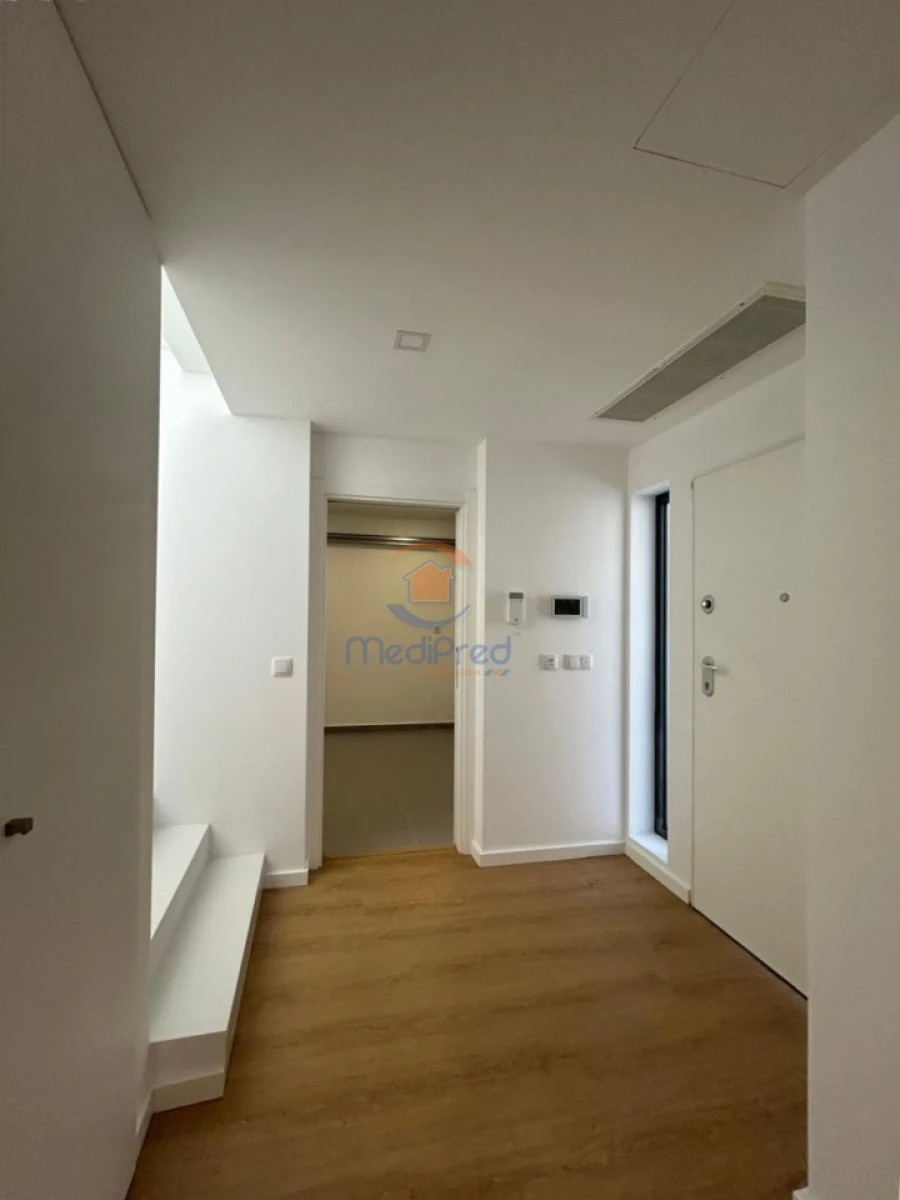 Moradia T5 para Venda em Loures Foto 38
