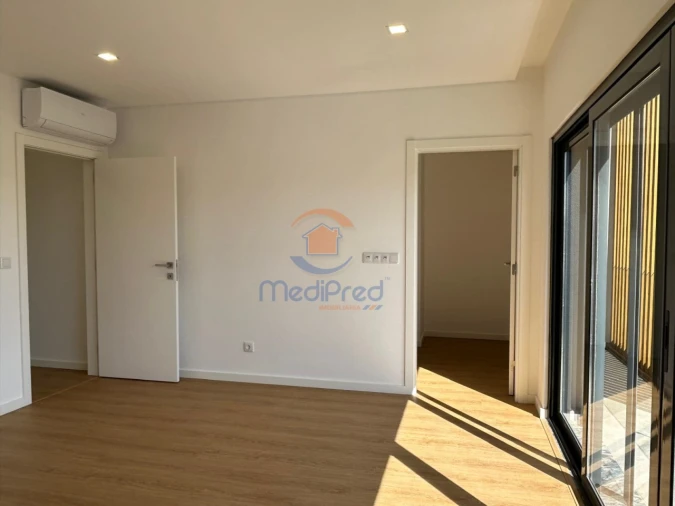 Moradia T5 para Venda em Loures Foto 52