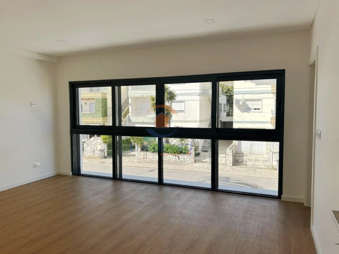 Moradia T5 para Venda em Loures Foto 56