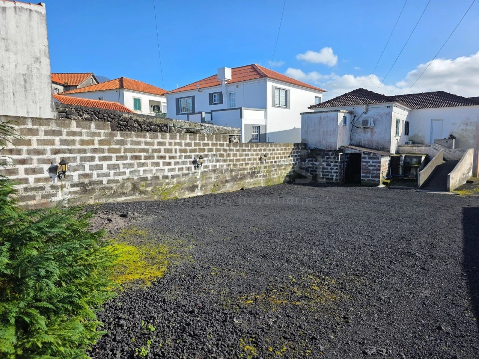 Moradia T2 para Venda em Madalena Foto 16