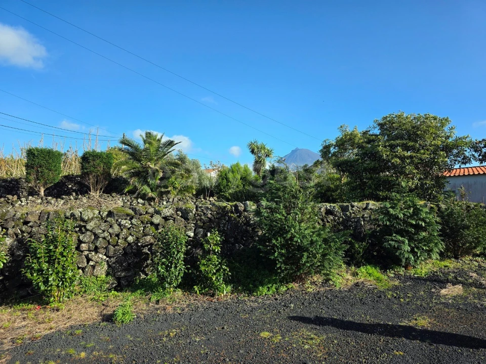 Moradia T2 para Venda em Madalena Foto 18