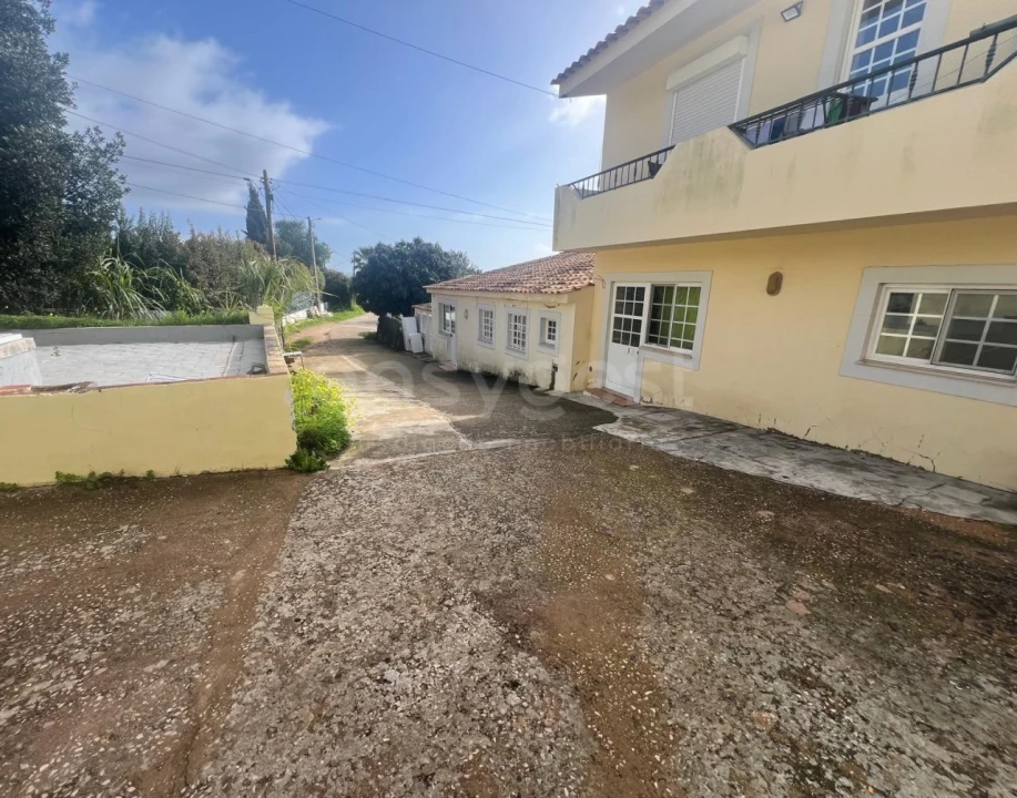 Moradia T1 para Venda em Loule (São Sebastião) Foto 4