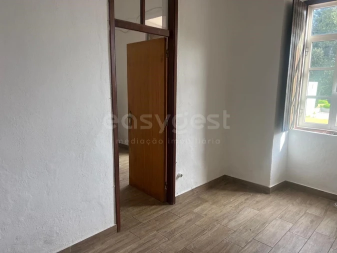 Moradia T1 para Venda em Loule (São Sebastião) Foto 11