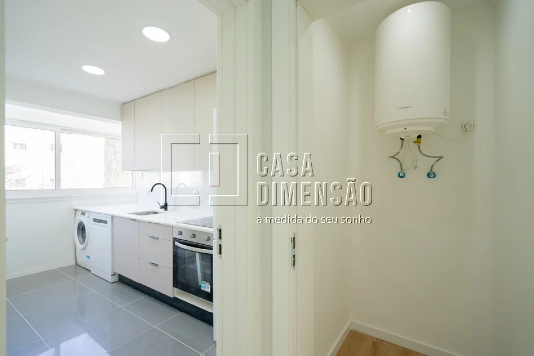 Apartamento T2 para Venda em Águas Livres Foto 12