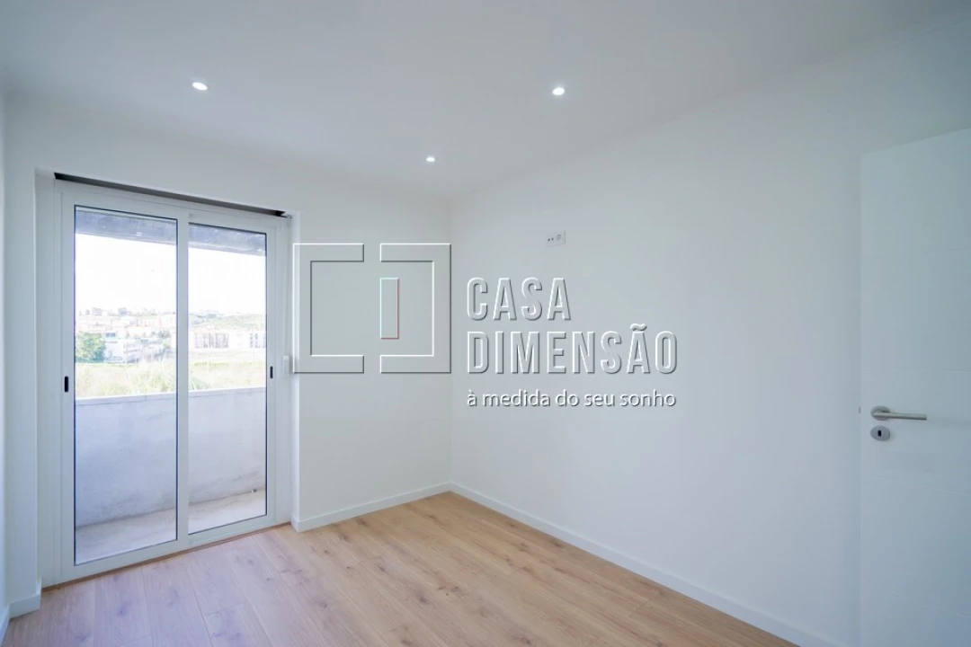 Apartamento T2 para Venda em Águas Livres Foto 22