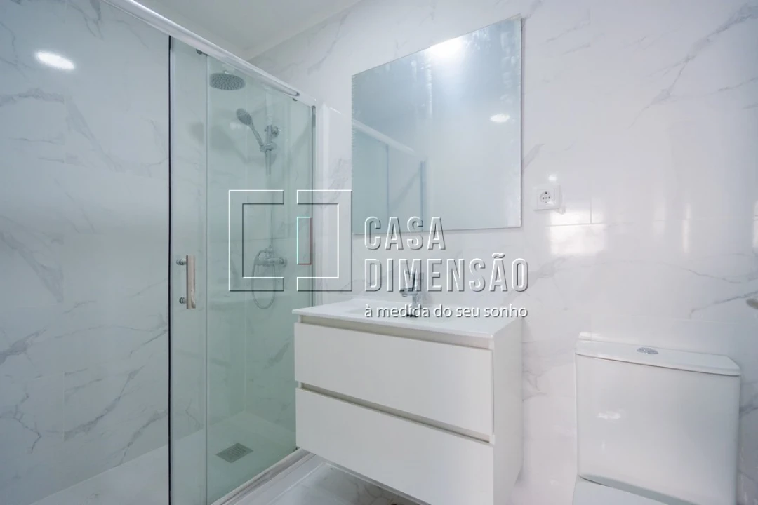 Apartamento T2 para Venda em Águas Livres Foto 25