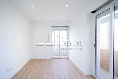 Apartamento T2 para Venda em Águas Livres