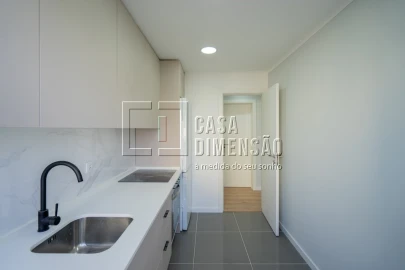 Apartamento T2 para Venda em Águas Livres