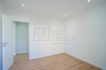 Apartamento T2 para Venda em Águas Livres