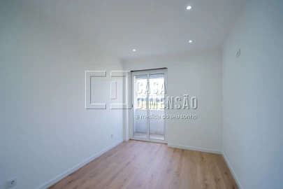 Apartamento T2 para Venda em Águas Livres