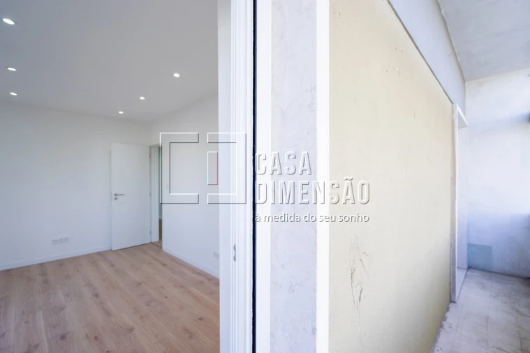 Apartamento T2 para Venda em Águas Livres Foto 2