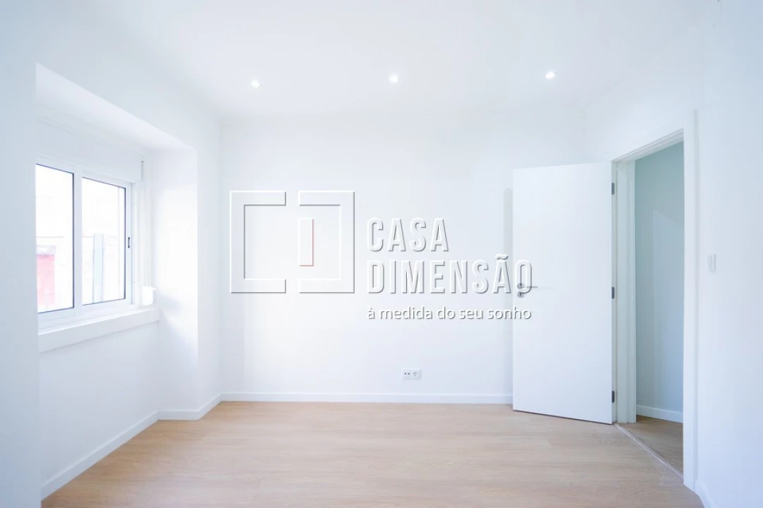 Apartamento T2 para Venda em Mina de Água Foto 1