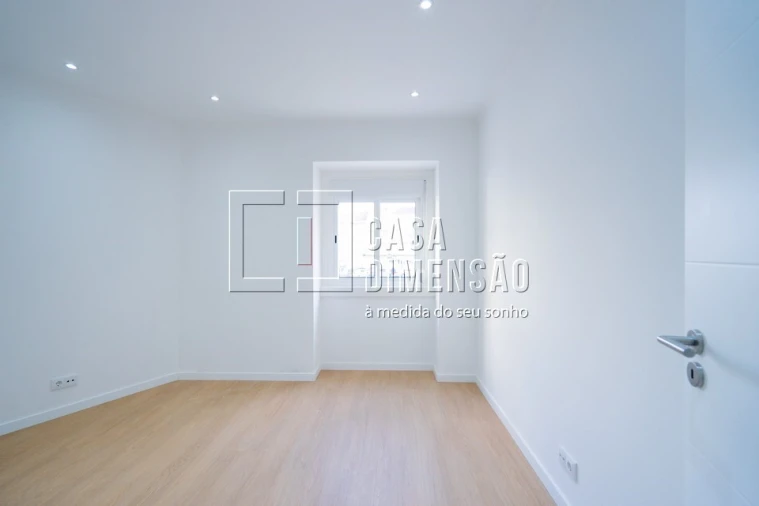 Apartamento T2 para Venda em Mina de Água Foto 4
