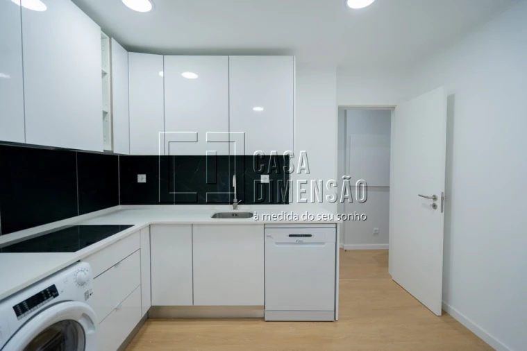 Apartamento T2 para Venda em Mina de Água Foto 7