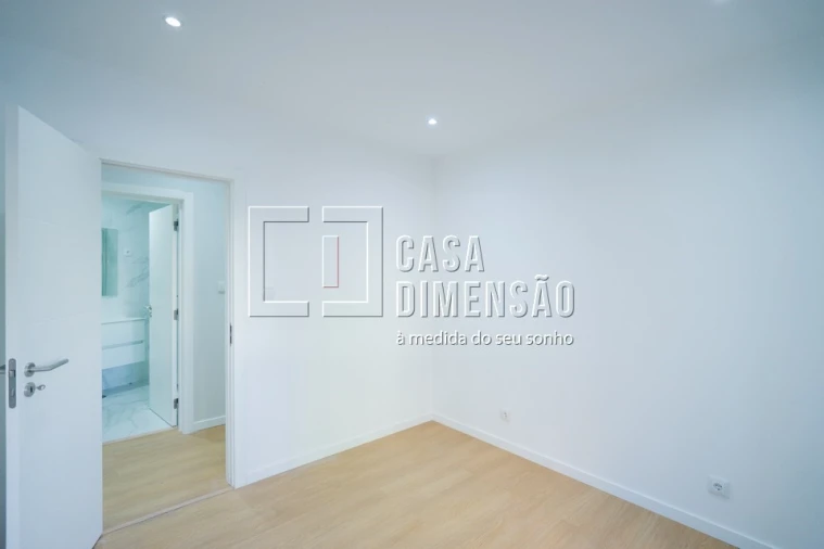 Apartamento T2 para Venda em Mina de Água Foto 10